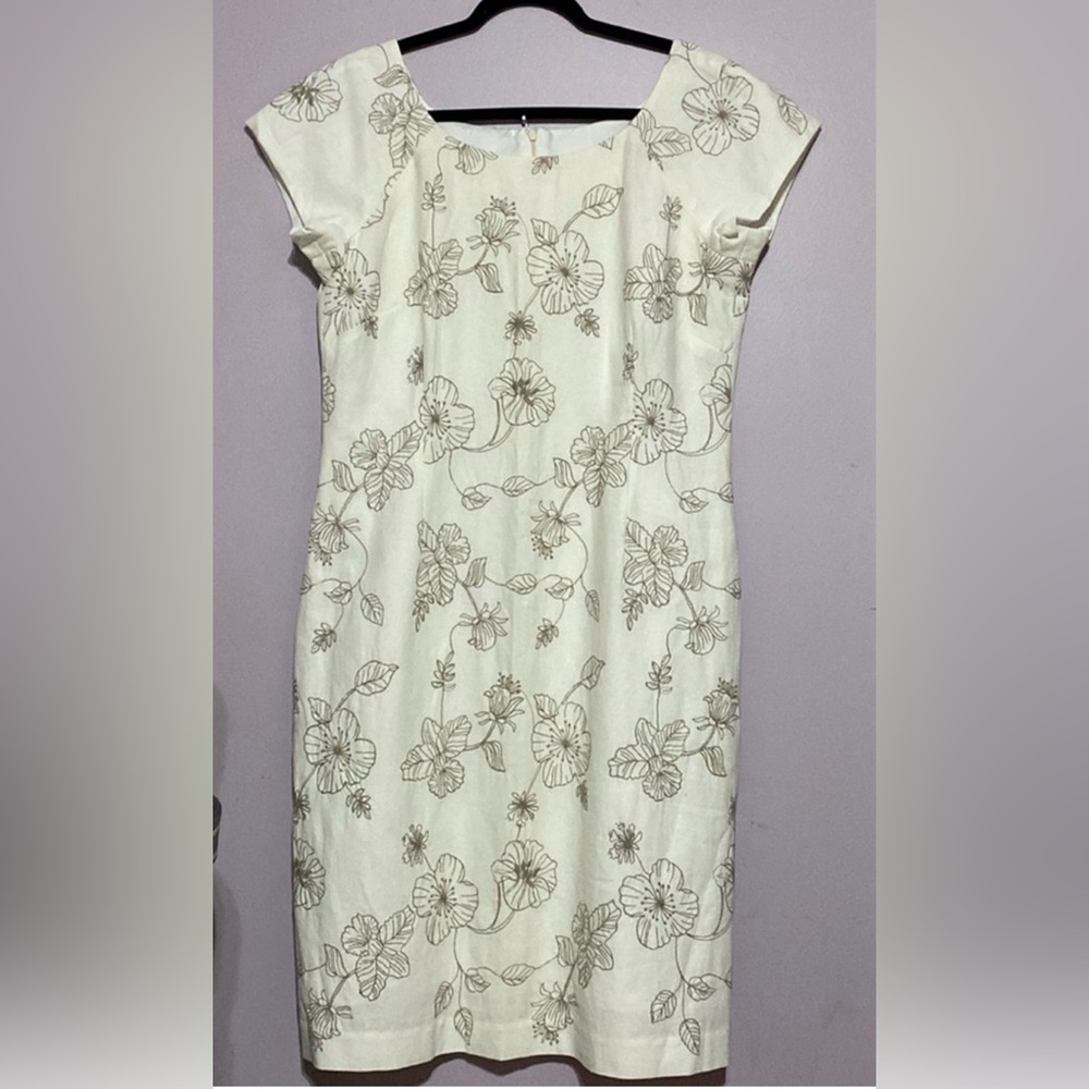 DONATED TO SISTERS 
CUSTOM MADE LINEN HIBISCUS SHIFT